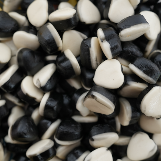 Liquorice Foam Gummy Hearts Sweets (Black & White Hearts)