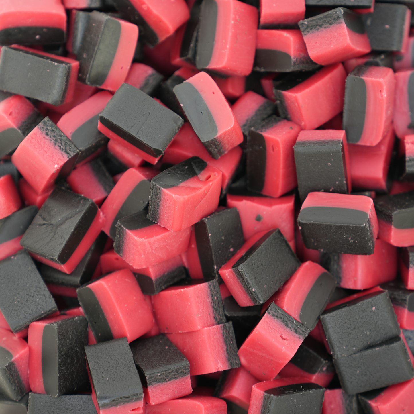 Raspberry & Liquorice Fudge Swedish